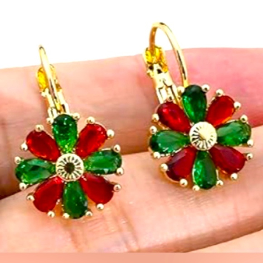 Gorgeous 18KT Dip Dillards Gemstone Emerald Ruby Flower Christmas earrings